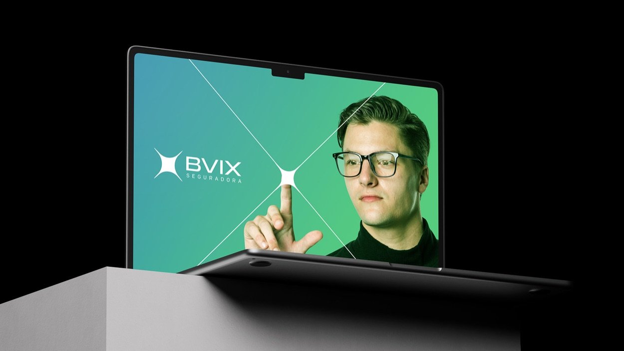 Campanha da BVIX Seguradora na tela de um notebook
